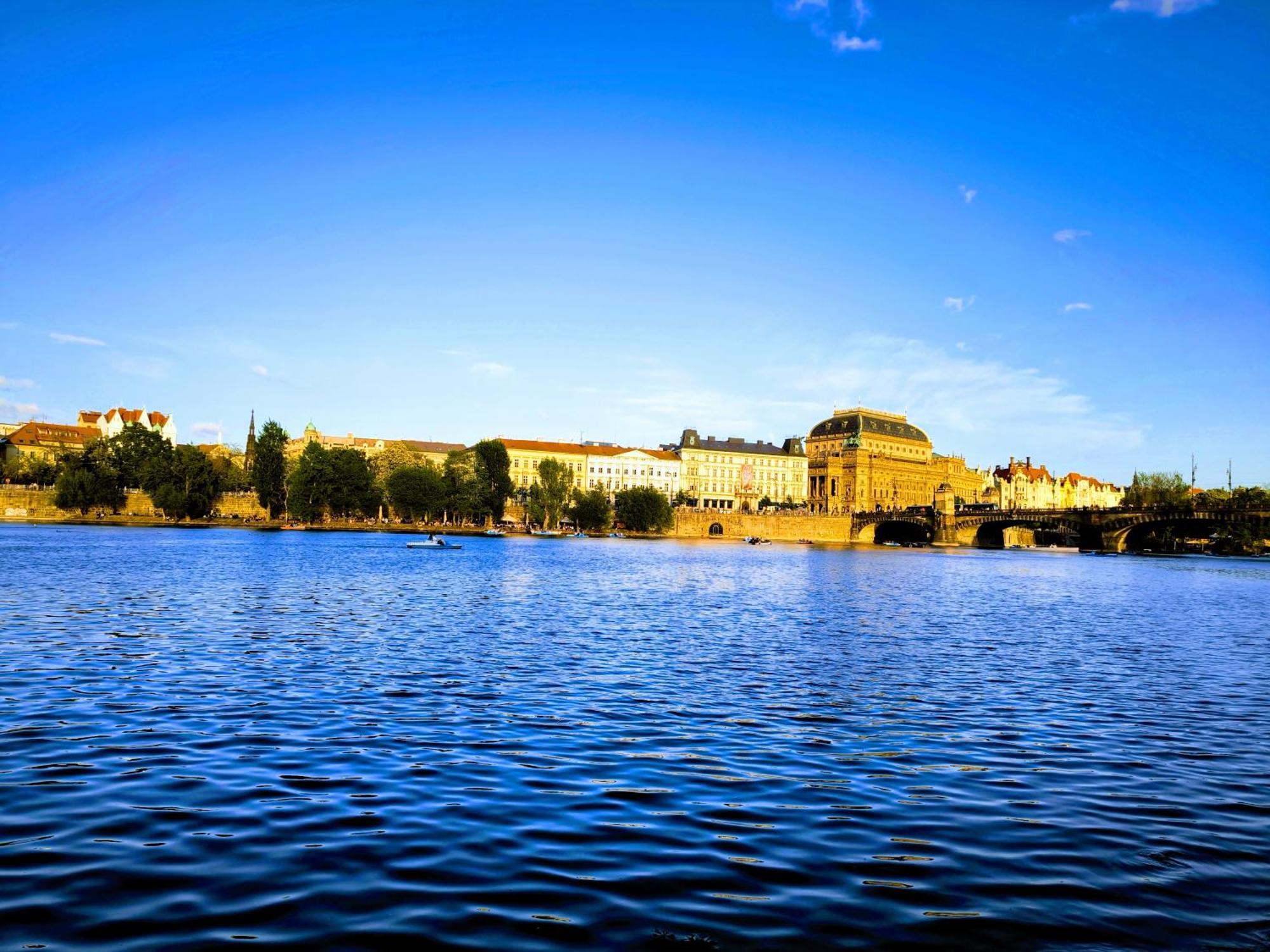 Valentinka Minutes Away From Charles Bridge Apartment Prague Exterior photo